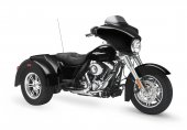 2010 Harley-Davidson FLHXX Street Glide Trike photo